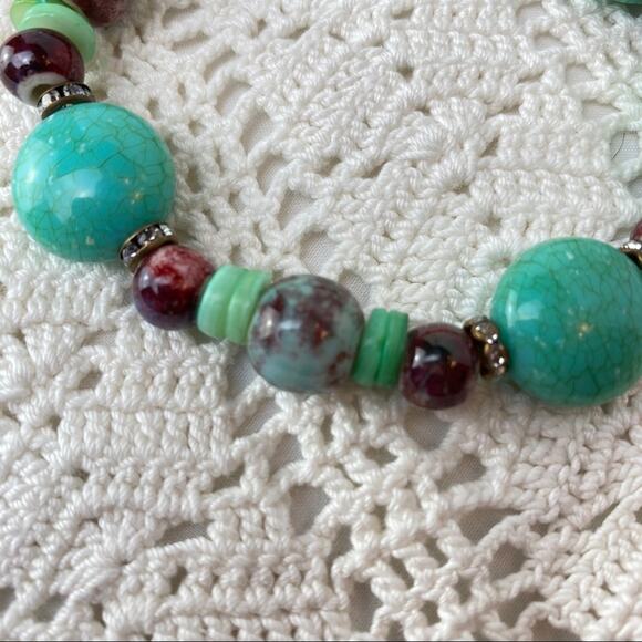 Turquoise Burgundy Marbled Beaded Bling Bracelet - Picture 3 of 3